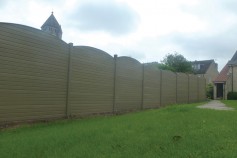 Natural gravel boards fitted with convex tops.
